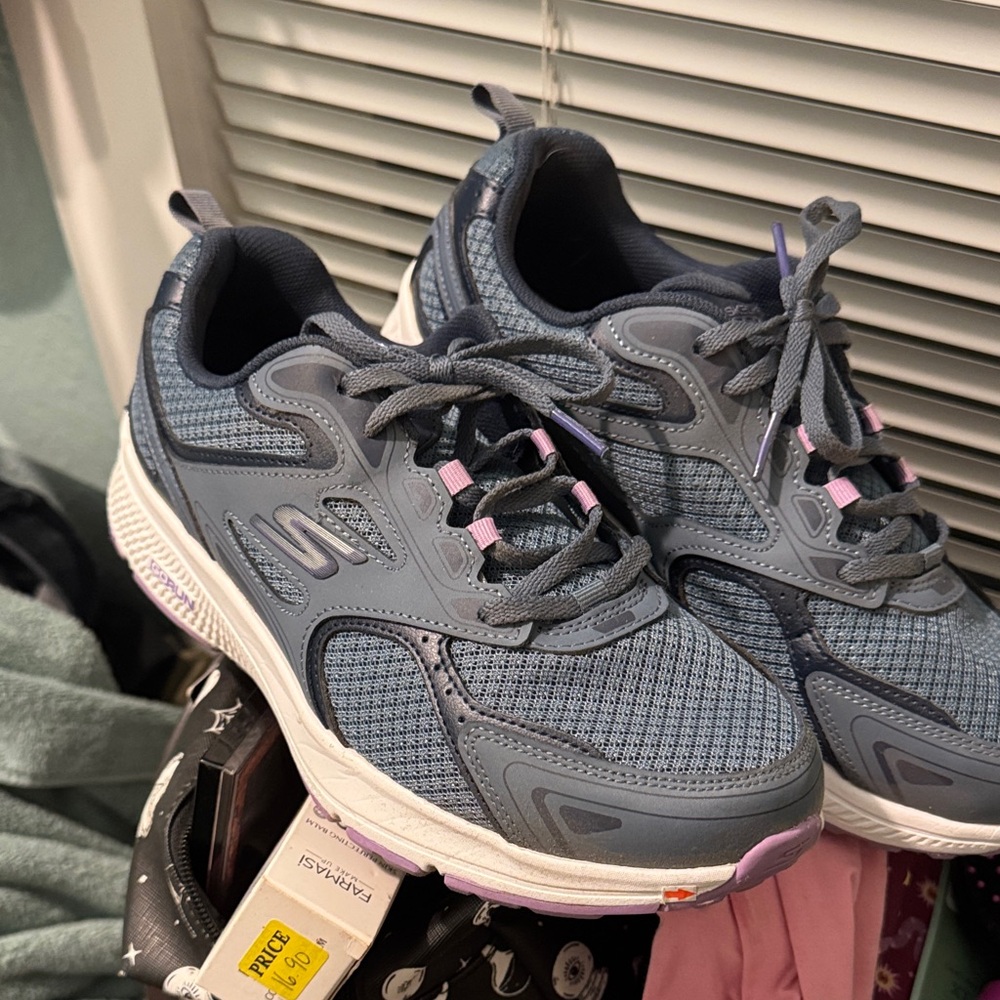 Skechers Women's Navy and Lavender Sneakers